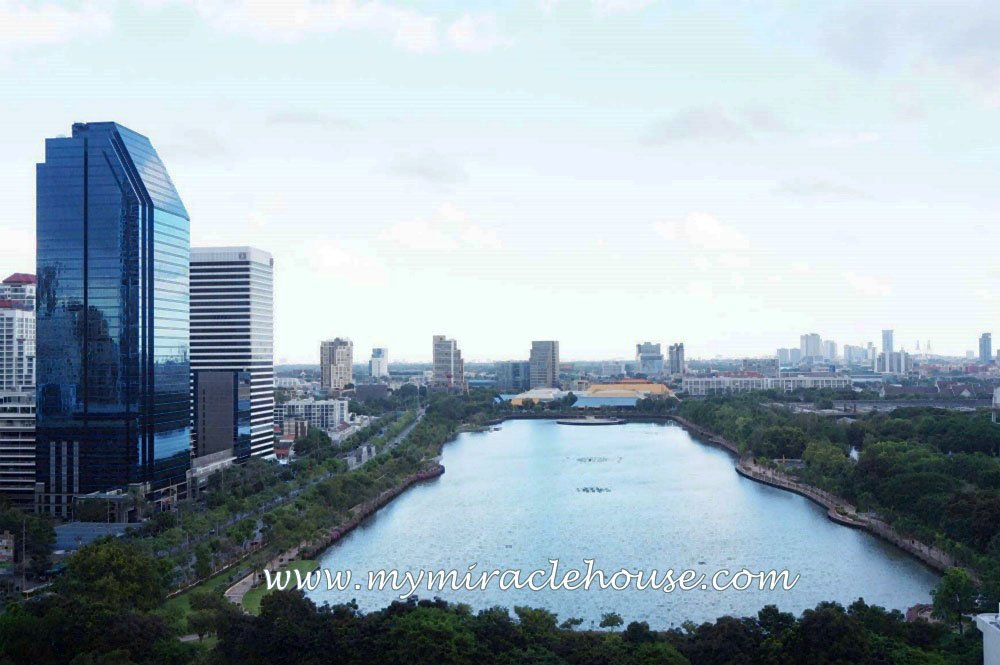 4 bedroom apartment for rent in Asoke  with lakes view.