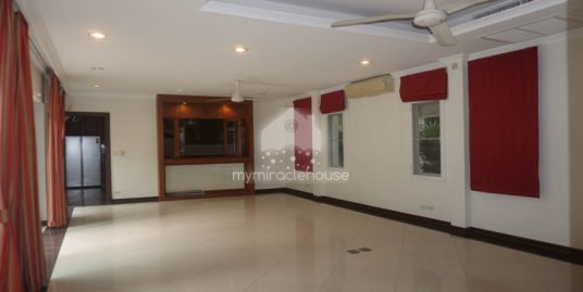 House for rent in secured compound with private pool, Thong Lo.