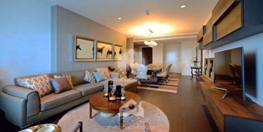 Beautiful fully-furnished 2 bedroom for rent in 185 Rajdamri facing RBSC.