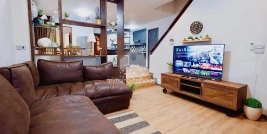 Fully-furnished 4 bedroom townhouse for rent closed to BTS Thong Lo.