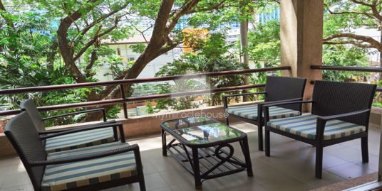 Fully-furnished 3 bedrooms for rent with big balcony and greenerey view.