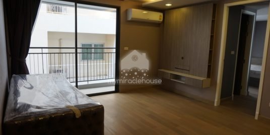 Fully-furnished one bedroom for rent in Dazzle BTS Nana.