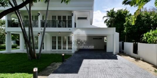 Beautiful house for rent in Panya Village, On Nut BTS.