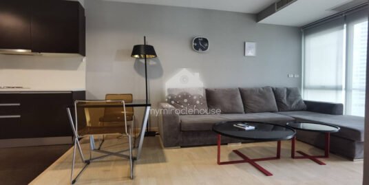 Fully-furnished 2 bedrooms for rent in 59 Heritage