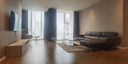 Fully-furnished 2 bedrooms for rent in Kraam Sukhumvit 26.