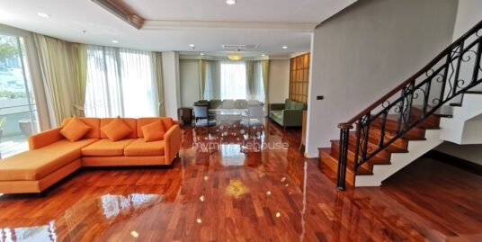 Duplex 3 bedrooms for rent in Nana area.