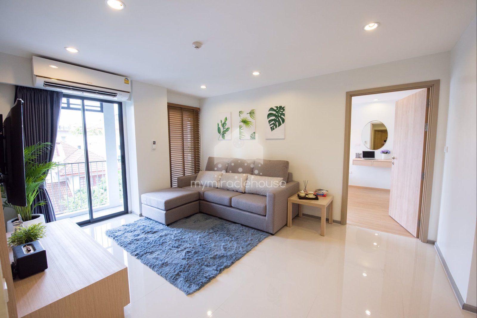 Brand new 2 bedrooms apartment for rent in Thong Lo area.