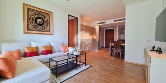 Fully-furnished 2 bedrooms for rent with city view in The Lakes Condominium.