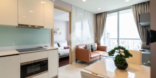 Beautiful fully-furnished 2 bedrooms for rent in Hyde Sukhumvit 11.