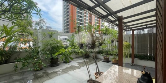 2 bedrooms plus study room for rent with big terrace in Sukhumvit 39.