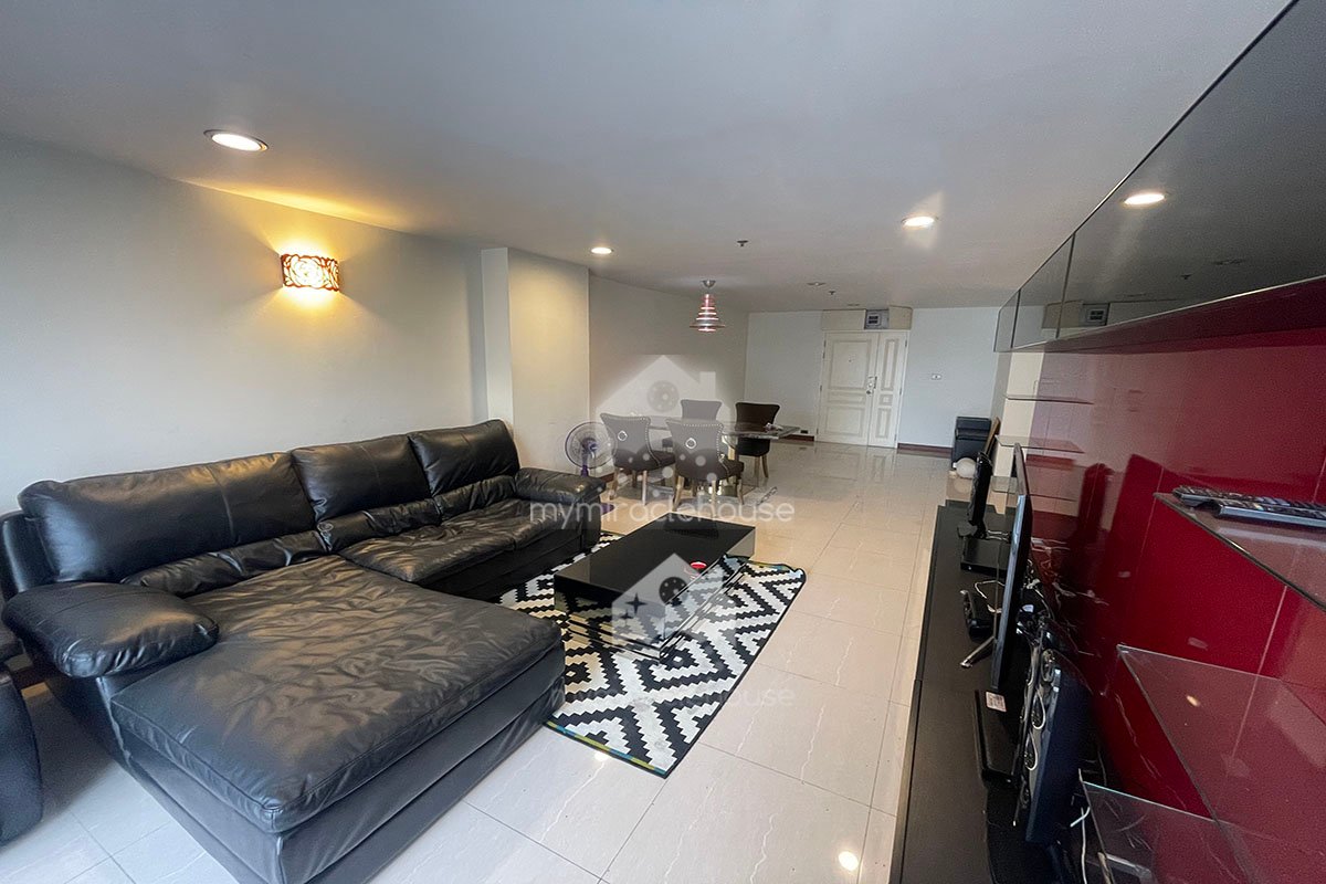 Spacious 2 bedrooms for rent in Waterford Diamond Sukhumvit.
