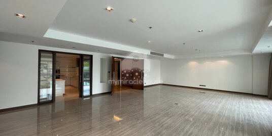 Partly-furnished 4 bedrooms for rent closed to Phrom Phong.