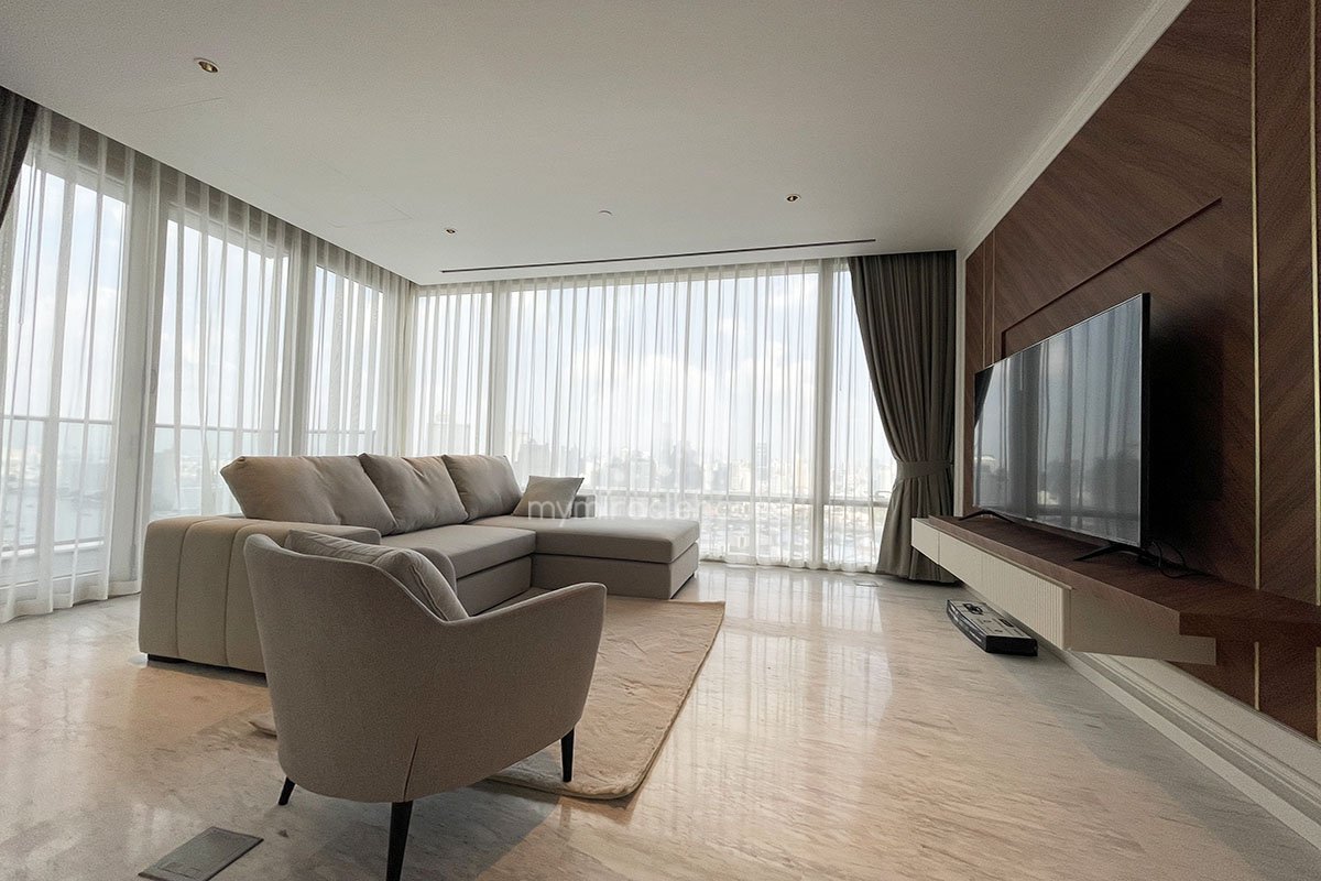 Beautiful 2 bedrooms for rent in Four Seasons Residence.