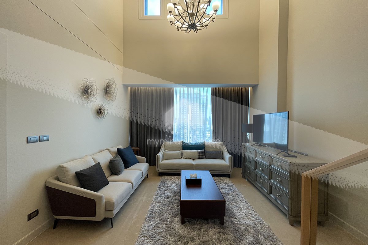 Duplex 2 bedrooms for rent in Sindhorn Residence.